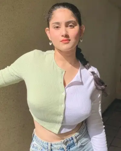 Mahi Kapoor Escorts in Gurgaon